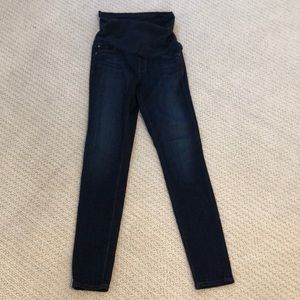 ⭐️HP⭐️ AG Maternity Jeans Sz 26